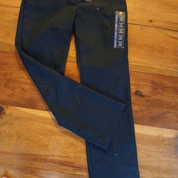 Lee Pants - Lee Secretly Shapes Womens Size 12 Short Straight Leg Black Pants-Mid Rise